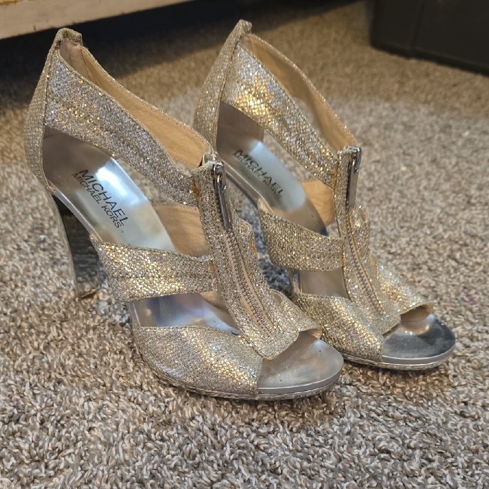 Michael Kors Glittering Silver Heels